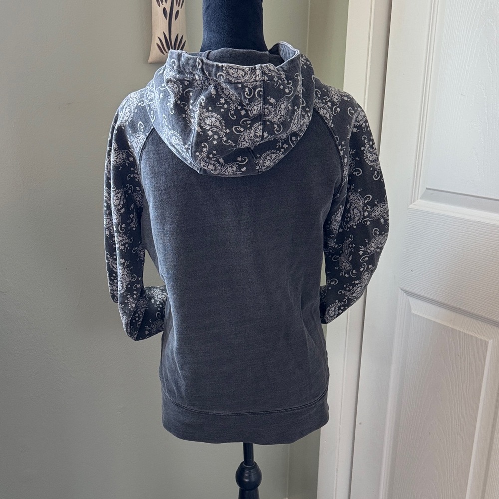 Hooey Gray Paisley Hoodie - Picture 3 of 7